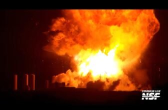 SpaceX’s Starship explodes on the bottom throughout a routine check