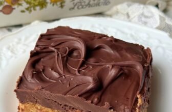 Do-it-yourself Lunch Woman Peanut Butter Bars